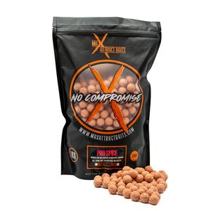 1kg bag of max attract baits pro spice boilies set in white back ground