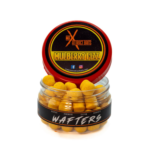 Pot of max attract baits Mulberry Fizz wafters set in white back ground